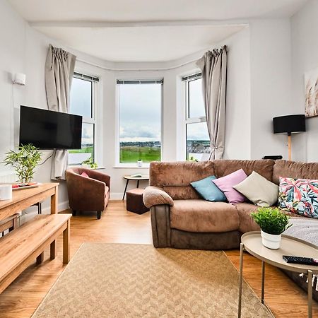 2 Dunluce Green - Portrush By The Sea Exterior photo