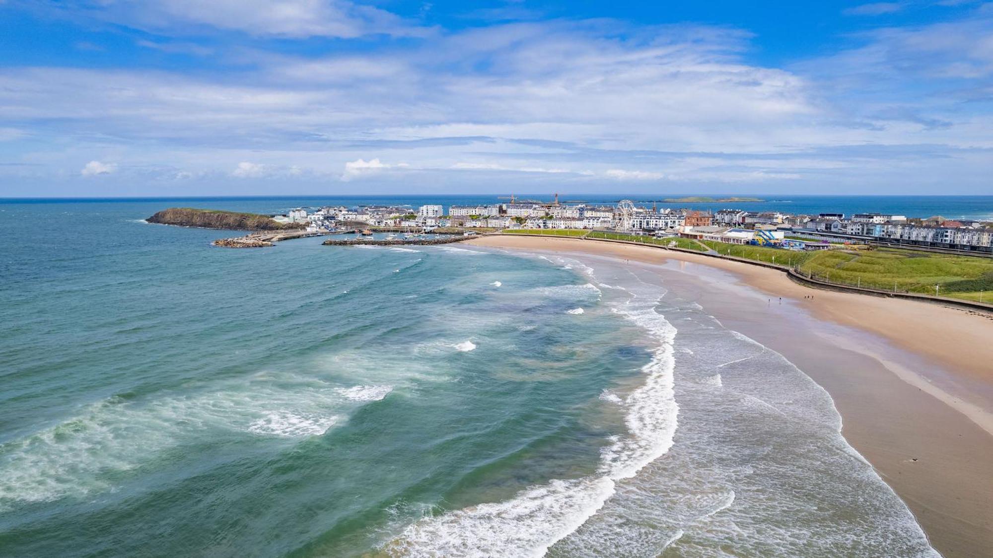 2 Dunluce Green - Portrush By The Sea Exterior photo